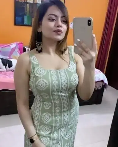 Call Girl in Morjim